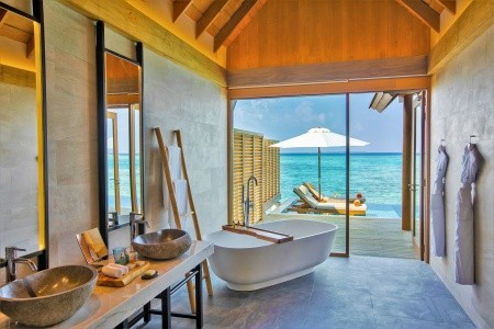 Emerald Faarufushi Resort & Spa - 13