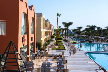 Egypt Hurghada Titanic Beach Spa & Aquapark 8 dňový pobyt Ultra All inclusive Letecky Letisko: Praha January 2026 (21/01/26-28/01/26)