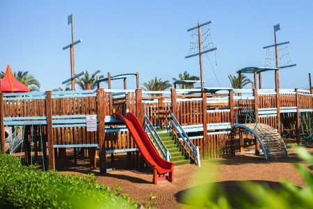 Egypt Hurghada Titanic Beach Spa & Aquapark 8 dňový pobyt Ultra All inclusive Letecky Letisko: Praha January 2026 (21/01/26-28/01/26)