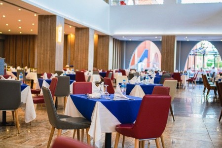 Egypt Hurghada Titanic Beach Spa & Aquapark 8 dňový pobyt Ultra All inclusive Letecky Letisko: Praha January 2026 (21/01/26-28/01/26)