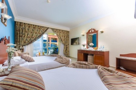 Egypt Hurghada Titanic Beach Spa & Aquapark 8 dňový pobyt Ultra All inclusive Letecky Letisko: Praha January 2026 (21/01/26-28/01/26)