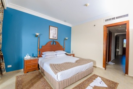 Egypt Hurghada Titanic Beach Spa & Aquapark 8 dňový pobyt Ultra All inclusive Letecky Letisko: Praha January 2026 (21/01/26-28/01/26)