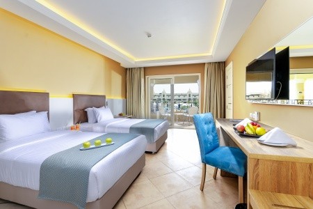 Egypt Hurghada Titanic Royal Resort 11 dňový pobyt Ultra All inclusive Letecky Letisko: Viedeň May 2026 (14/05/26-24/05/26)