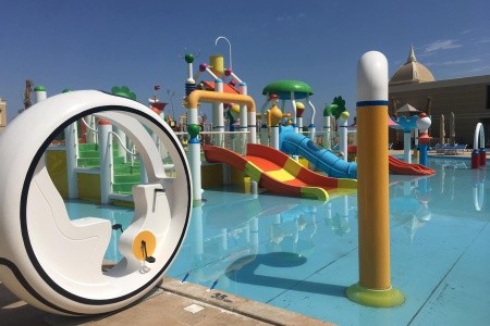 Egypt Hurghada Titanic Royal Resort 11 dňový pobyt Ultra All inclusive Letecky Letisko: Viedeň May 2026 (14/05/26-24/05/26)