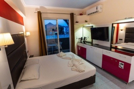 Grecian Fantasia Resort - 8