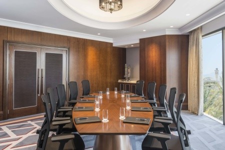 Omán Muscat Sheraton Oman 11 dňový pobyt Raňajky Letecky Letisko: Viedeň November 2025 (23/11/25- 3/12/25)