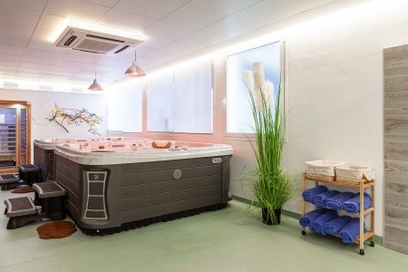 Španielsko Andalúzia Alay 5 dňový pobyt Raňajky Letecky Letisko: Ostrava June 2026 ( 6/06/26-10/06/26)