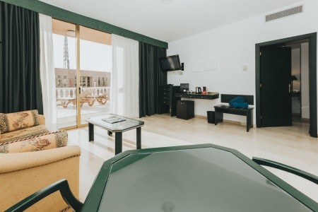 Cleopatra Palace - 38