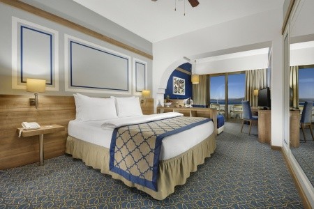 La Blanche Island - 34