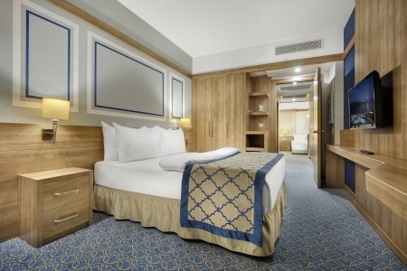 La Blanche Island - 36