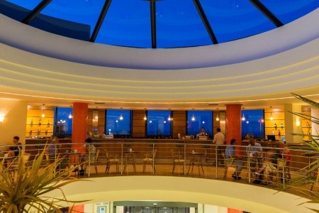 Grécko Kréta Grand Hotel Holiday Resort 7 dňový pobyt Polpenzia Letecky Letisko: Praha August 2026 (16/08/26-22/08/26)