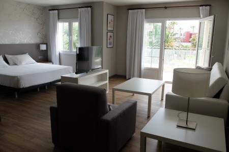 Španielsko Menorca Hg Jardin De Menorca 8 dňový pobyt Polpenzia Letecky Letisko: Budapešť September 2026 ( 8/09/26-15/09/26)