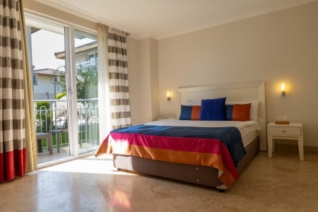 Crystal Boutique Beach Resort & Spa - 53