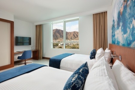 Spojené arabské emiráty Fujairah Royal M Al Aqah Beach Hotel & Resort 9 dňový pobyt All Inclusive Letecky Letisko: Praha June 2026 ( 4/06/26-12/06/26)