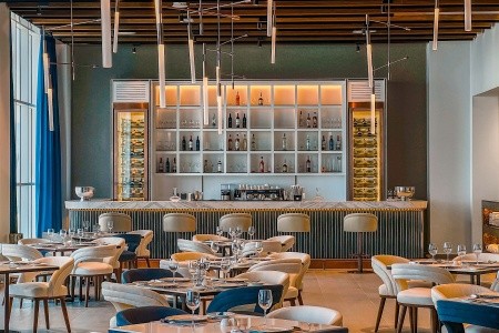 Spojené arabské emiráty Fujairah Royal M Al Aqah Beach Hotel & Resort 9 dňový pobyt All Inclusive Letecky Letisko: Praha June 2026 ( 4/06/26-12/06/26)