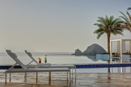 Spojené arabské emiráty Fujairah Royal M Al Aqah Beach Hotel & Resort 9 dňový pobyt All Inclusive Letecky Letisko: Praha June 2026 ( 4/06/26-12/06/26)