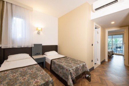 Crystal Aura Beach Resort & Spa - 128