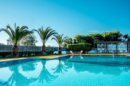 Golden Sun Resort & Spa - 11