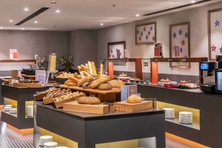 Maďarsko Budapešť a okolie Barcelo Budapest 6 dňový pobyt Raňajky Vlastná August 2026 ( 1/08/26- 6/08/26)