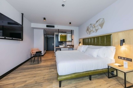 Maďarsko Budapešť a okolie Barcelo Budapest 6 dňový pobyt Raňajky Vlastná August 2026 ( 1/08/26- 6/08/26)