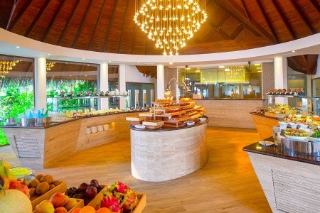 Maldivy Severný Atol Male Baros Maldives 10 dňový pobyt Polpenzia Letecky Letisko: Praha September 2026 (13/09/26-22/09/26)
