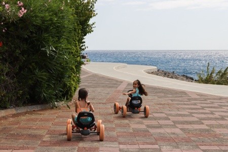 Madeira Caniço The Views Oasis 8 dňový pobyt Polpenzia Letecky Letisko: Budapešť September 2026 ( 7/09/26-14/09/26)