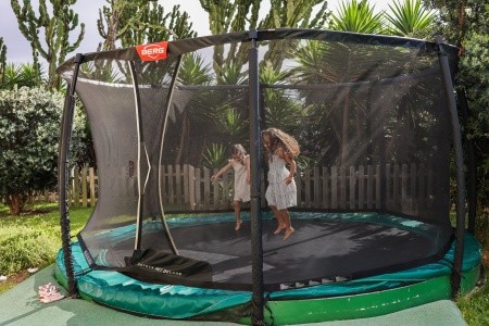 Madeira Caniço The Views Oasis 8 dňový pobyt Polpenzia Letecky Letisko: Budapešť September 2026 ( 7/09/26-14/09/26)