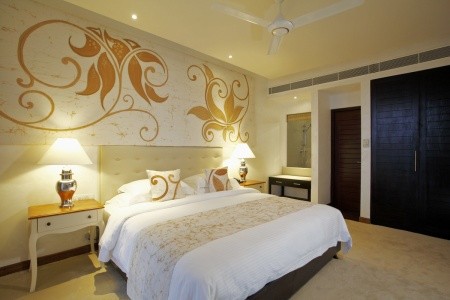 Srí Lanka Bentota Centara Ceysands Resort & Spa 14 dňový pobyt Polpenzia Letecky Letisko: Viedeň May 2026 ( 4/05/26-17/05/26)