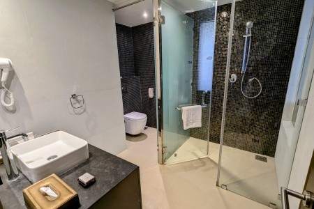 Srí Lanka Bentota Centara Ceysands Resort & Spa 14 dňový pobyt Polpenzia Letecky Letisko: Viedeň May 2026 ( 4/05/26-17/05/26)