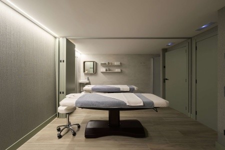 Španielsko Barcelona Nh La Maquinista 9 dňový pobyt Raňajky Letecky Letisko: Praha October 2025 (21/10/25-29/10/25)