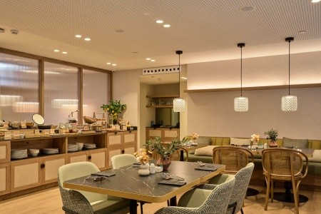 Španielsko Barcelona Catalonia Mikado 10 dňový pobyt Raňajky Letecky Letisko: Praha October 2025 (11/10/25-20/10/25)