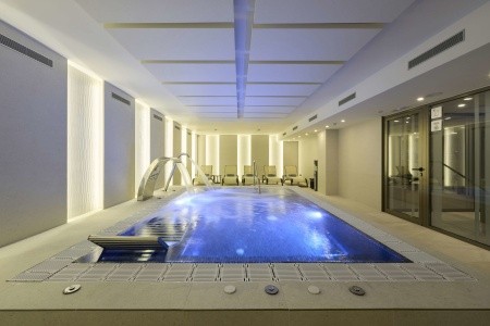 Španielsko Barcelona Nh La Maquinista 9 dňový pobyt Raňajky Letecky Letisko: Praha October 2025 (21/10/25-29/10/25)