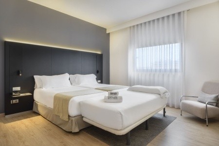 Španielsko Valencia Barcelo Valencia 7 dňový pobyt Raňajky Letecky Letisko: Praha June 2026 ( 9/06/26-15/06/26)