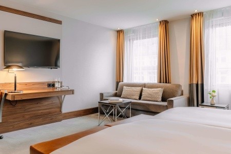 Nemecko Hamburg Reichshof Hamburg, Curio Collection By Hilton 4 dňový pobyt Bez stravy Vlastná March 2026 ( 4/03/26- 7/03/26)