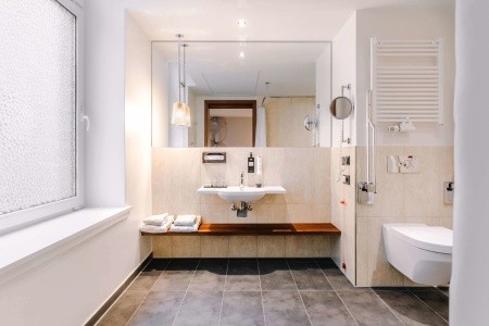 Nemecko Hamburg Reichshof Hamburg, Curio Collection By Hilton 4 dňový pobyt Bez stravy Vlastná March 2026 ( 4/03/26- 7/03/26)