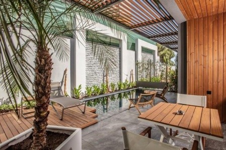 Unique Lifestyle Hotel - 149