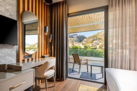 Unique Lifestyle Hotel - 177