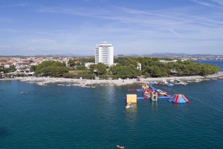 Chorvátsko Vodice Vila Arausa 8 dňový pobyt Light All inclusive Letecky Letisko: Bratislava June 2026 (24/06/26- 1/07/26)