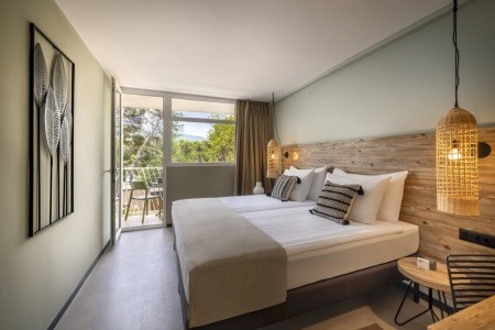 Chorvátsko Hvar Hvar By Valamar 6 dňový pobyt Polpenzia Vlastná June 2026 ( 5/06/26-10/06/26)