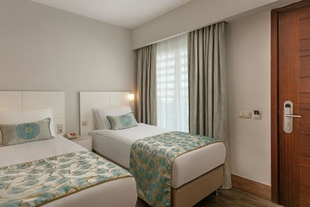 Turecko Antalya Titanic Beach Lara (Ex.