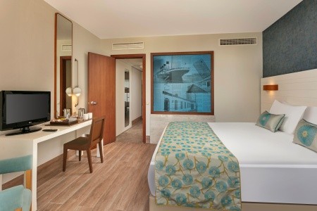 Turecko Antalya Titanic Beach Lara (Ex.