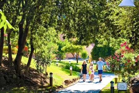 Taliansko Sicília Unahotels Naxos Beach Resort 12 dňový pobyt Polpenzia Letecky Letisko: Viedeň October 2025 (13/10/25-24/10/25)