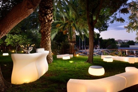 Taliansko Sicília Unahotels Naxos Beach Resort 12 dňový pobyt Polpenzia Letecky Letisko: Viedeň October 2025 (13/10/25-24/10/25)