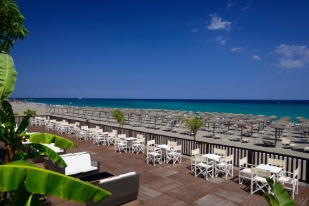 Taliansko Sicília Unahotels Naxos Beach Resort 12 dňový pobyt Polpenzia Letecky Letisko: Viedeň October 2025 (13/10/25-24/10/25)