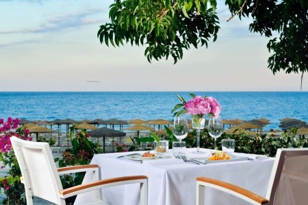 Taliansko Sicília Unahotels Naxos Beach Resort 12 dňový pobyt Polpenzia Letecky Letisko: Viedeň October 2025 (13/10/25-24/10/25)