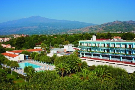 Taliansko Sicília Unahotels Naxos Beach Resort 12 dňový pobyt Polpenzia Letecky Letisko: Viedeň October 2025 (13/10/25-24/10/25)