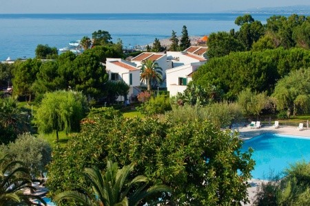 Taliansko Sicília Unahotels Naxos Beach Resort 12 dňový pobyt Polpenzia Letecky Letisko: Viedeň October 2025 (13/10/25-24/10/25)