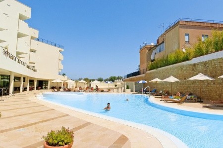 Taliansko Sicília Cefalu Sea Palace 10 dňový pobyt Raňajky Letecky Letisko: Viedeň October 2025 (30/10/25- 8/11/25)