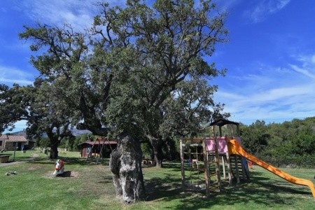 Taliansko Sardínia / Sardegna Li Suari Hotel 11 dňový pobyt Raňajky Letecky Letisko: Praha September 2025 (27/09/25- 7/10/25)