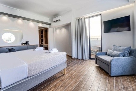 Island City Boutique - 11